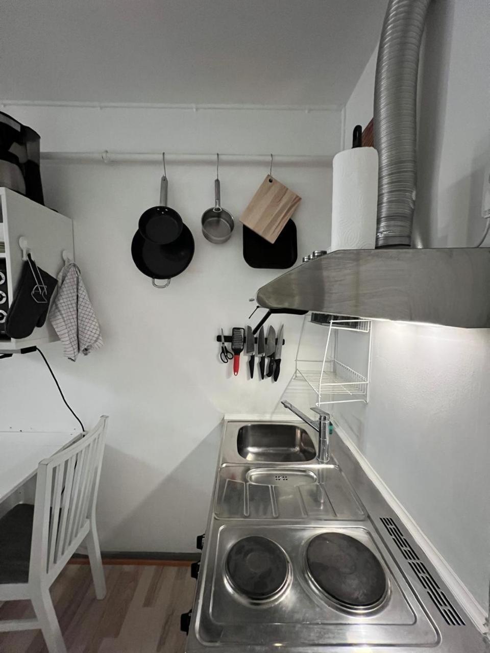 In Airport Area Apartment *