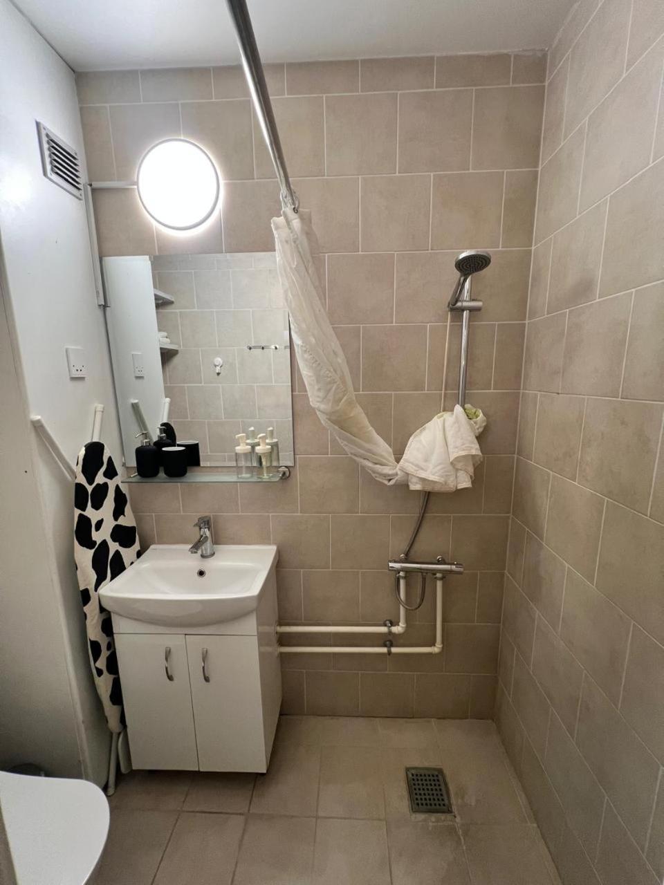 Apartment In Airport Area